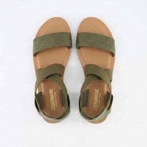 Cushionaire Olive Strap Comfort Sandal for Women 8W